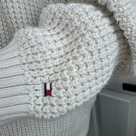 Tommy Hilfiger Cream Cowl Neck SweaterSize Large - Picture 5 of 16